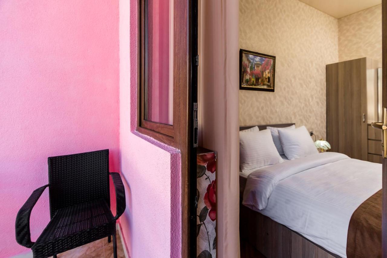 George Hotel Tbilissi Extérieur photo