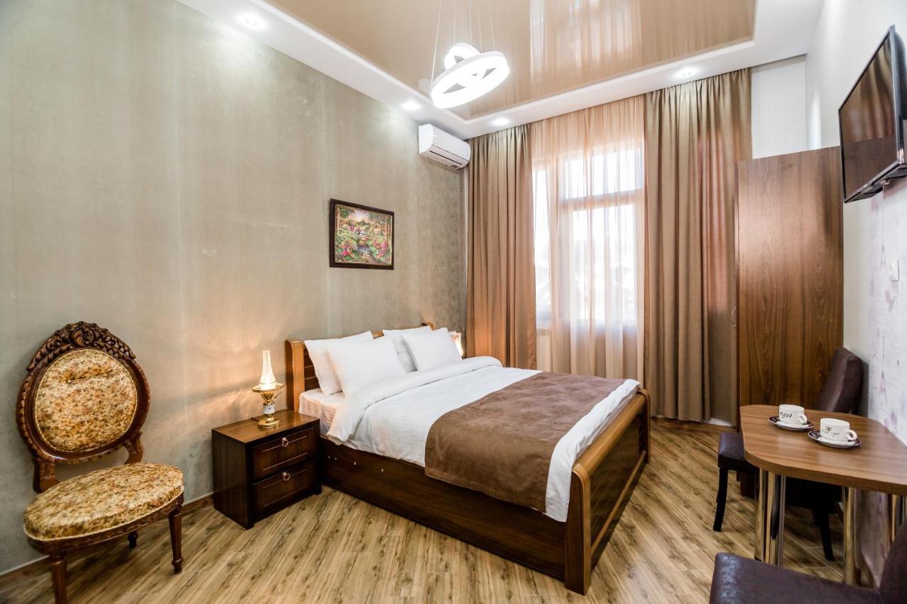 George Hotel Tbilissi Extérieur photo
