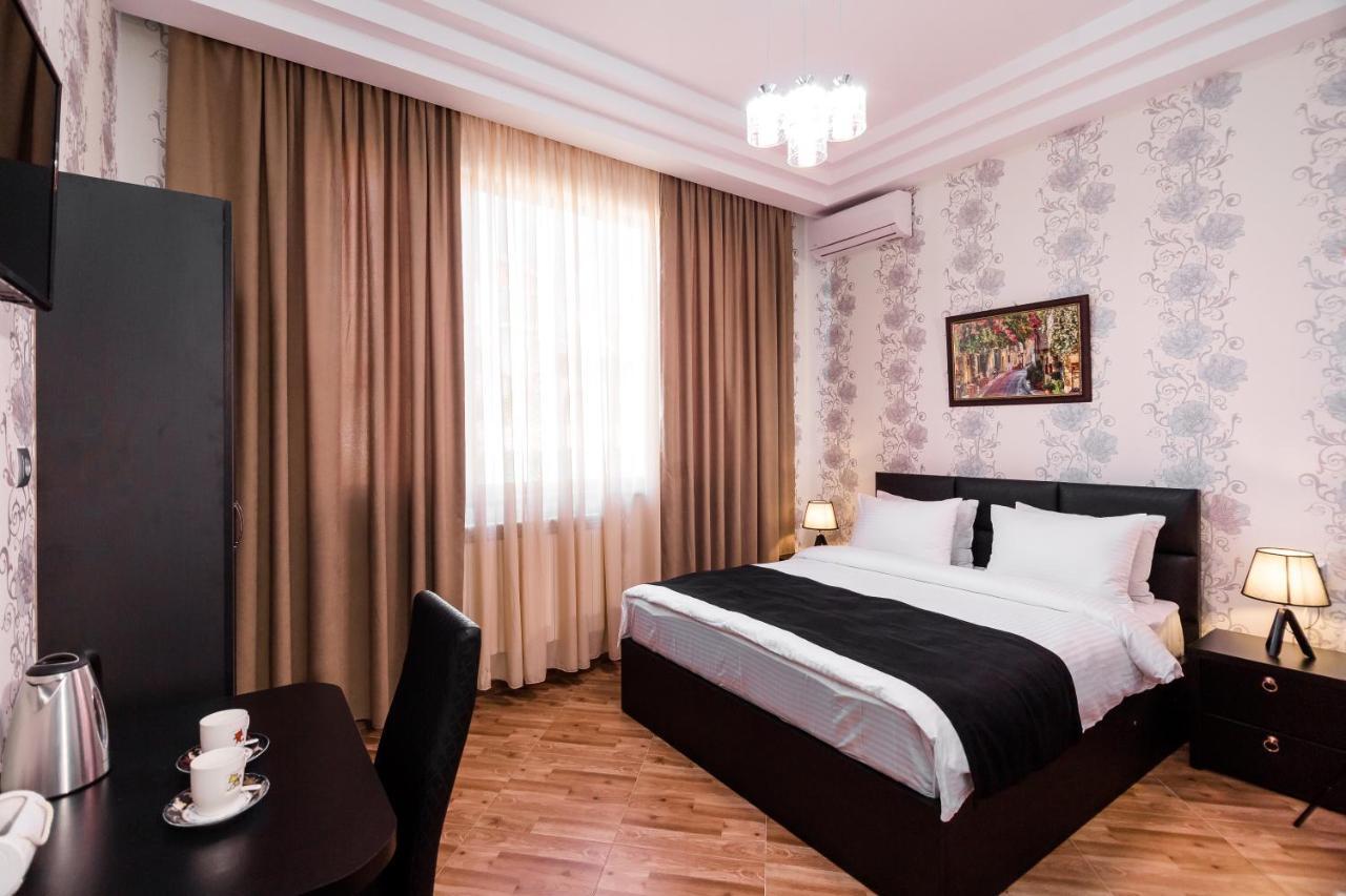 George Hotel Tbilissi Extérieur photo