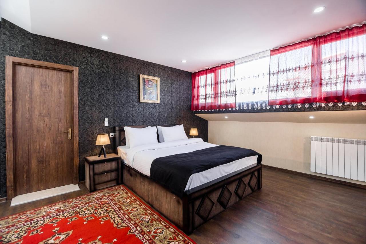 George Hotel Tbilissi Extérieur photo