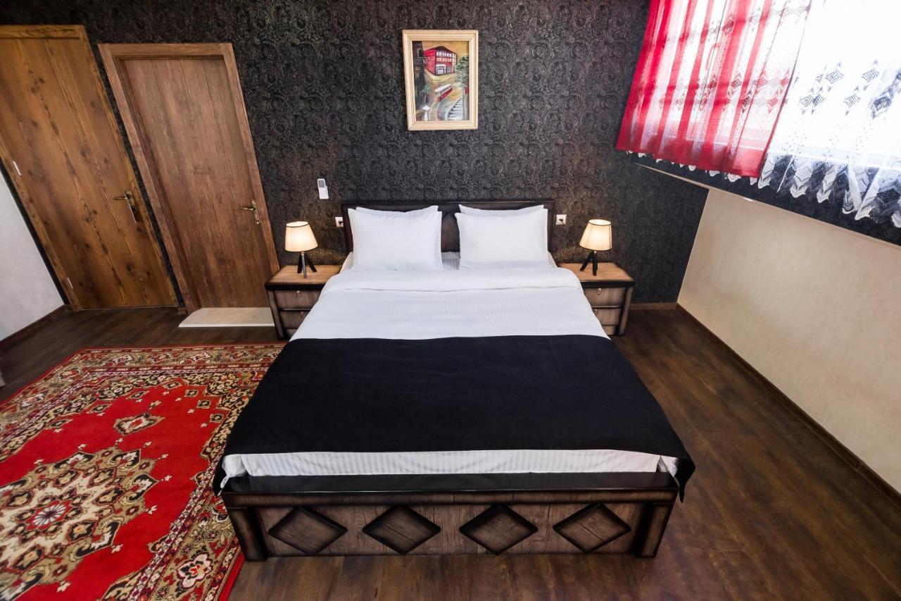 George Hotel Tbilissi Extérieur photo