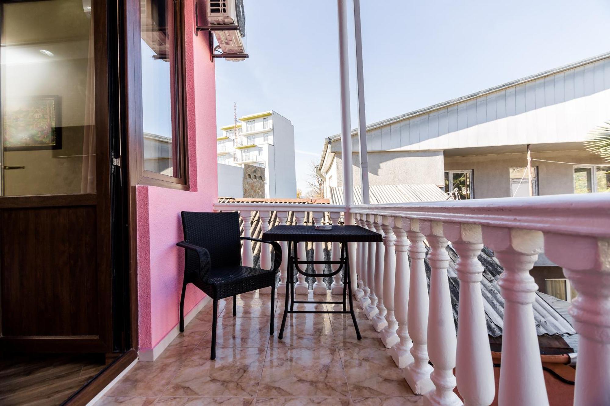George Hotel Tbilissi Extérieur photo