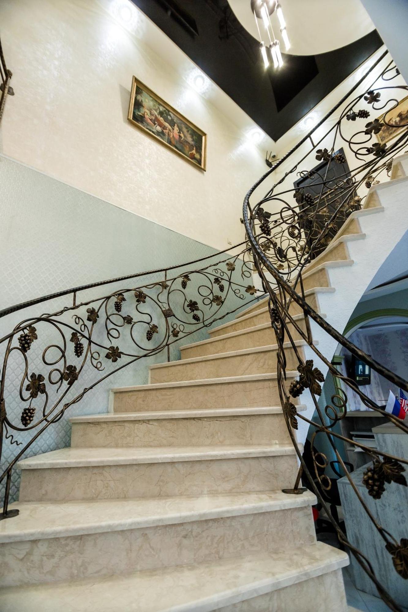 George Hotel Tbilissi Extérieur photo