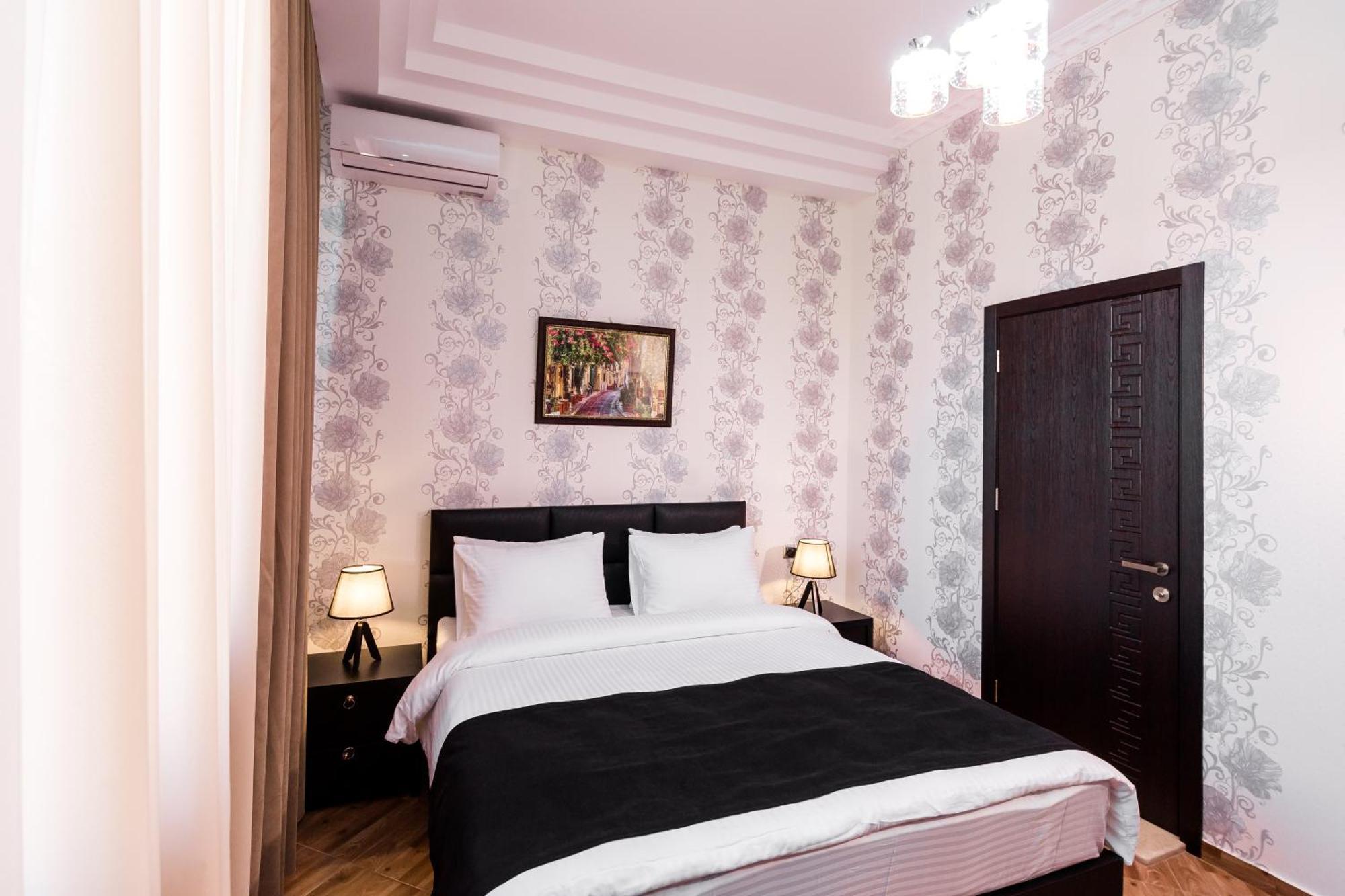 George Hotel Tbilissi Extérieur photo